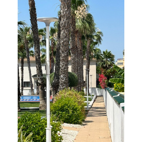 LED Solar Street Light 100W with BYD Battery 3000K