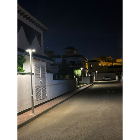 LED Solar Street Light 100W with BYD Battery 3000K