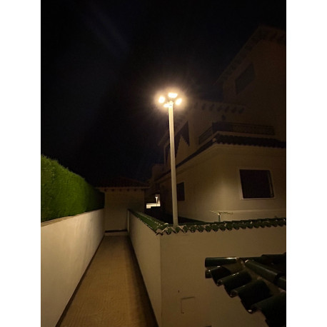 LED Solar Street Light 100W with BYD Battery 3000K